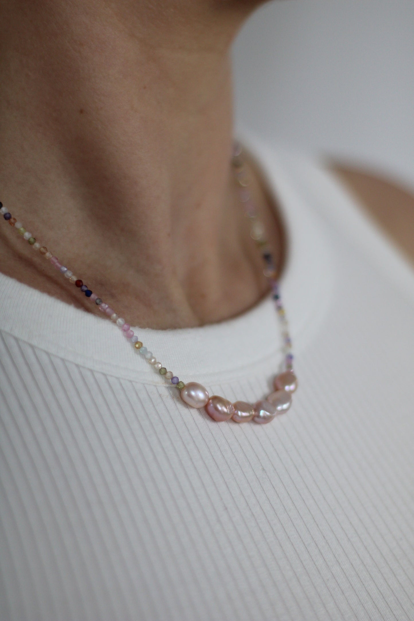 Pearly rainbow Necklace