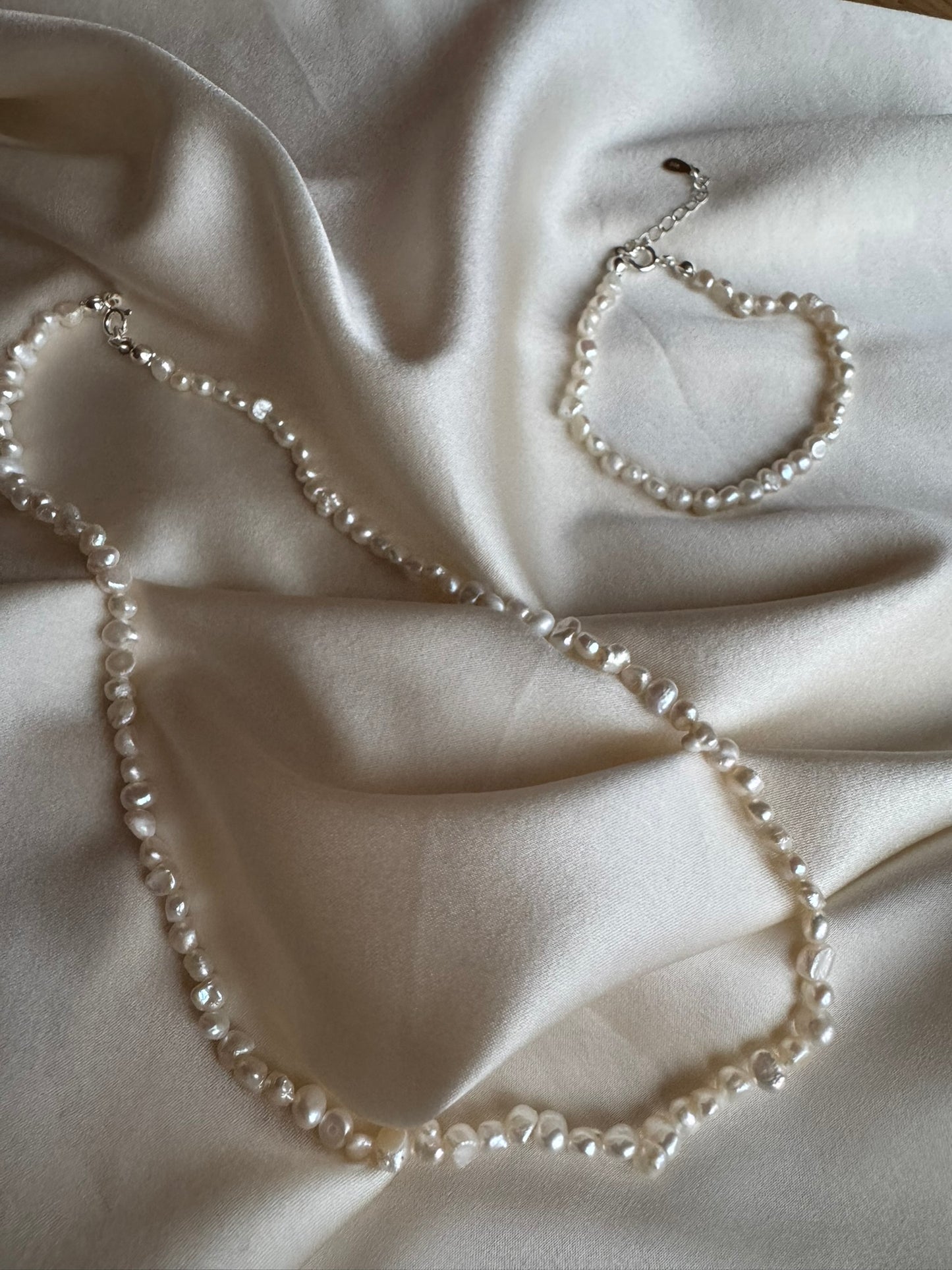 Pearl Stone Set